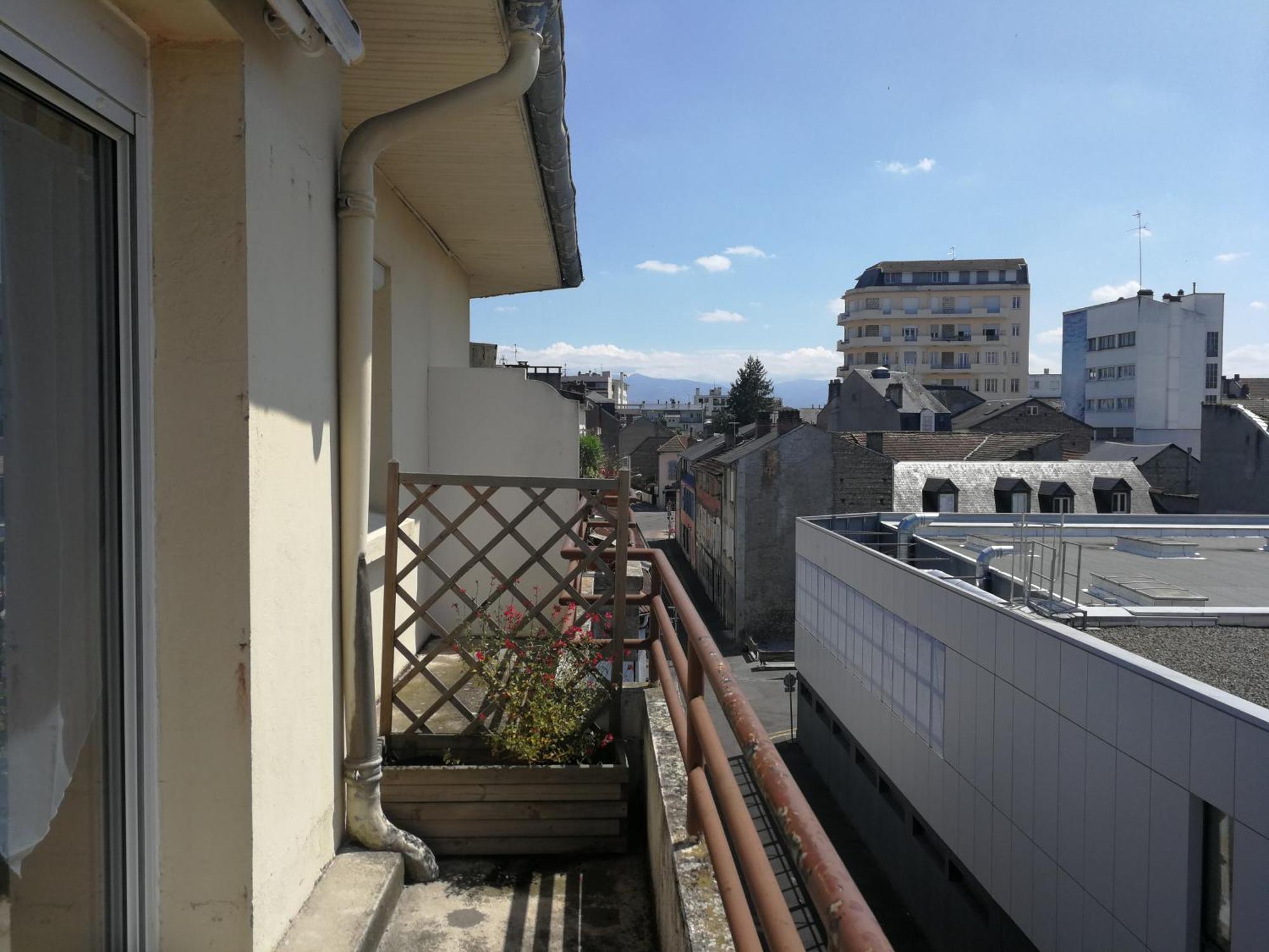 Appartement T4 Lumineux Avec Balcon - 3Eme Etage Sans Ascenseur Tarbes Eksteriør bilde