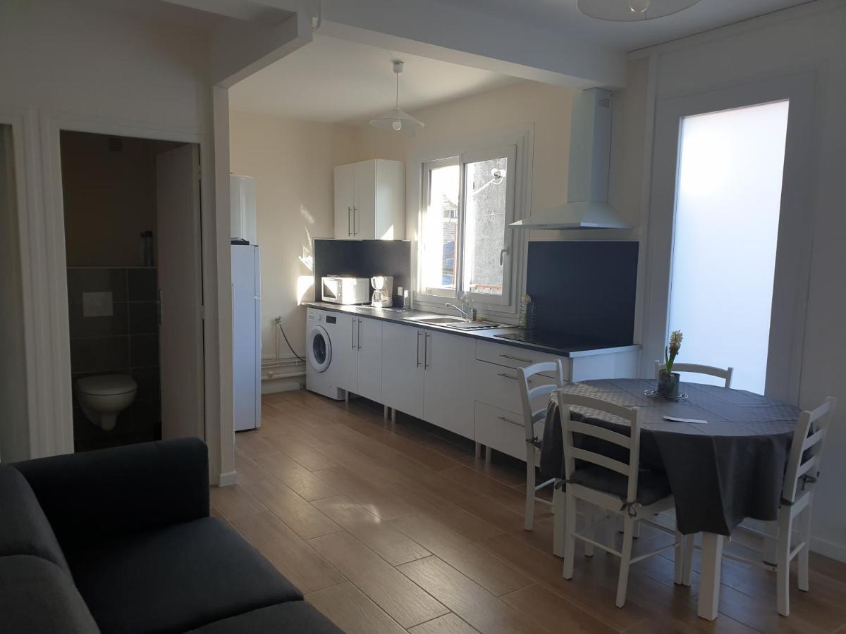 Appartement T4 Lumineux Avec Balcon - 3Eme Etage Sans Ascenseur Tarbes Eksteriør bilde