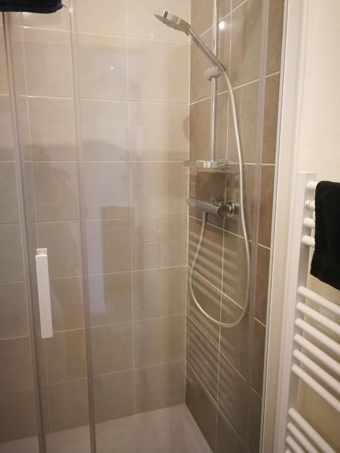 Appartement T4 Lumineux Avec Balcon - 3Eme Etage Sans Ascenseur Tarbes Eksteriør bilde