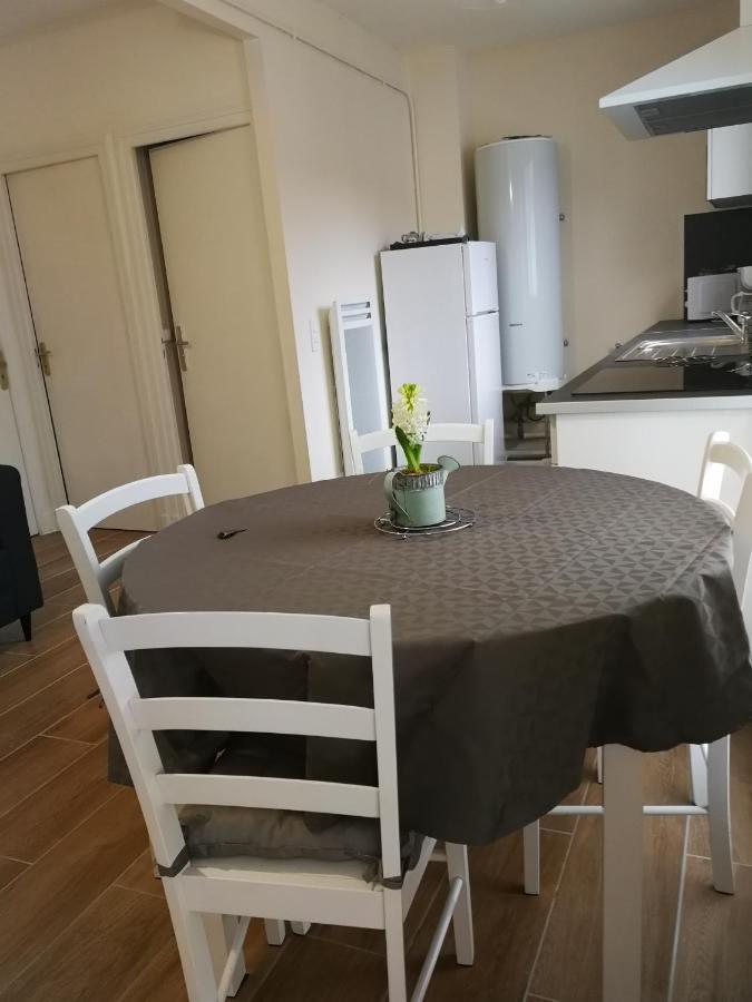 Appartement T4 Lumineux Avec Balcon - 3Eme Etage Sans Ascenseur Tarbes Eksteriør bilde